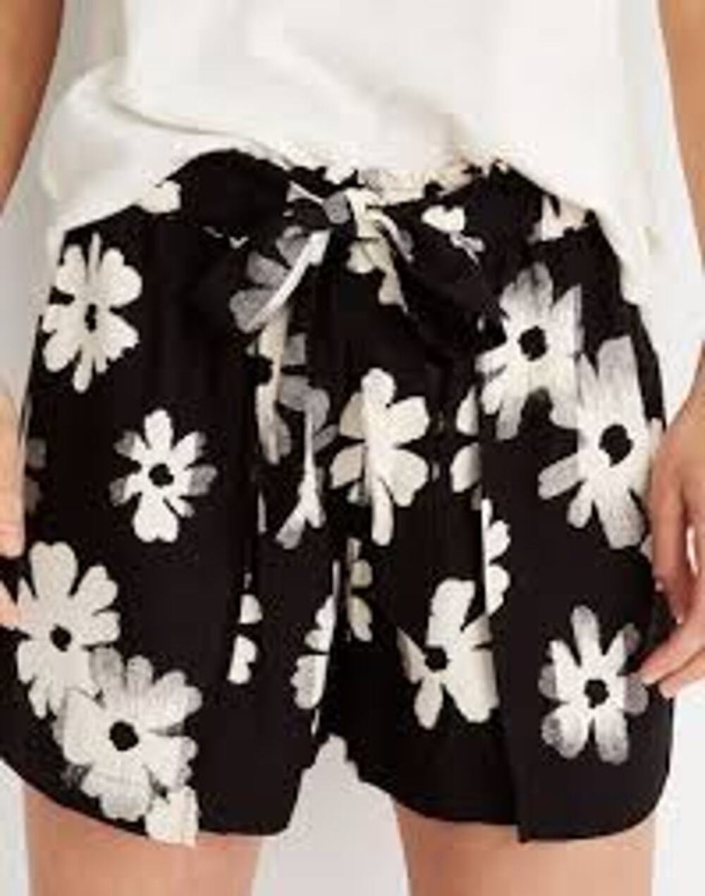 MADEWELL Drapey Pull-On Shorts in Ikat Floral Black Size XS COMFY BEACH CASUAL